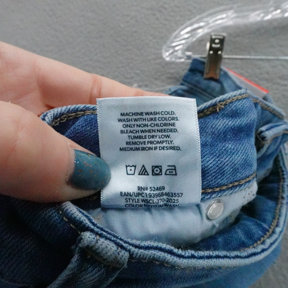 Members Mark Womens Size 2 Crop Flare Leg Stretch Denim Jeans Blue NEW - Picture 14 of 15